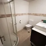 Nogalera Reformado 83m2 شقة